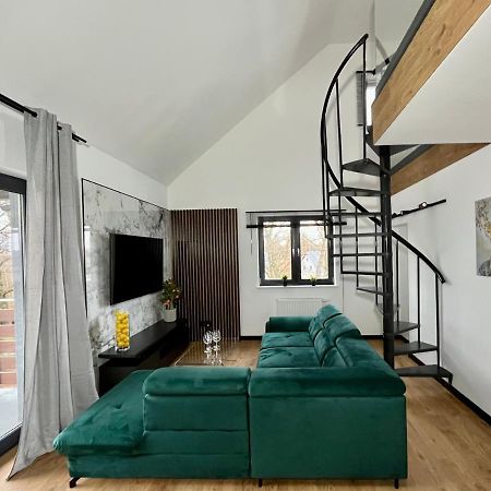 Apartamenty Maxa Czornyja 옐레니아구라 외부 사진