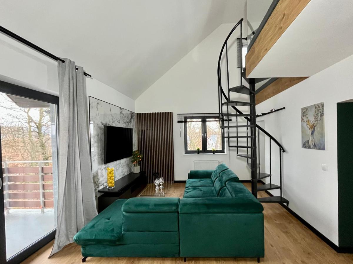 Apartamenty Maxa Czornyja 옐레니아구라 외부 사진