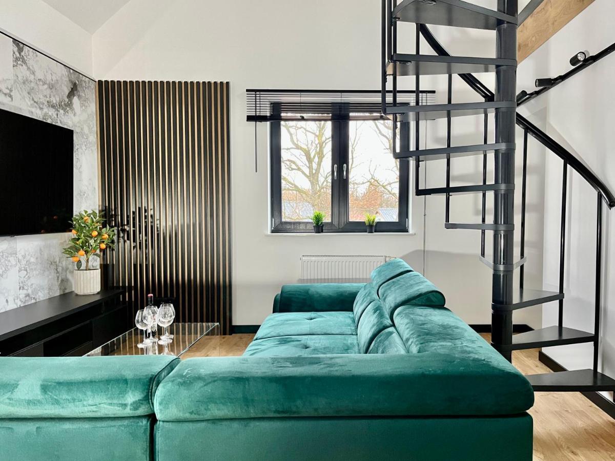 Apartamenty Maxa Czornyja 옐레니아구라 외부 사진