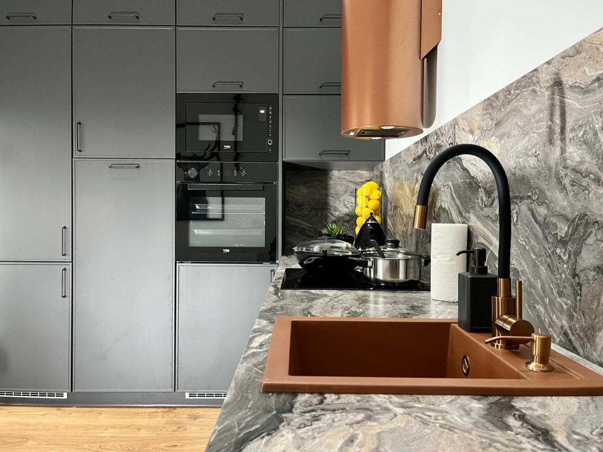 Apartamenty Maxa Czornyja 옐레니아구라 외부 사진