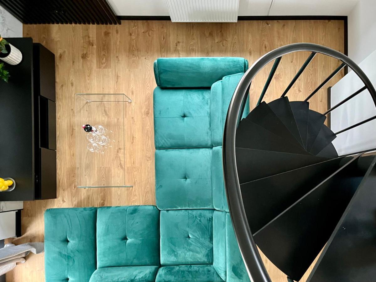 Apartamenty Maxa Czornyja 옐레니아구라 외부 사진