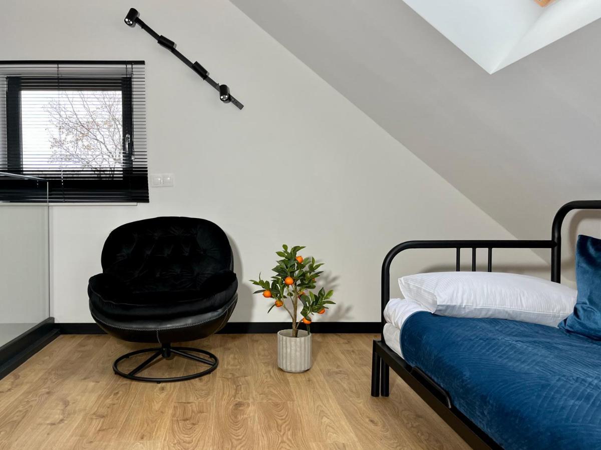 Apartamenty Maxa Czornyja 옐레니아구라 외부 사진
