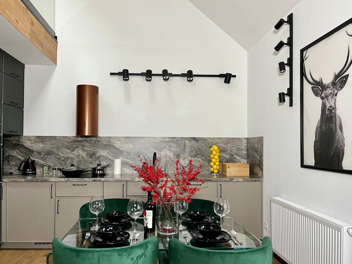 Apartamenty Maxa Czornyja 옐레니아구라 외부 사진
