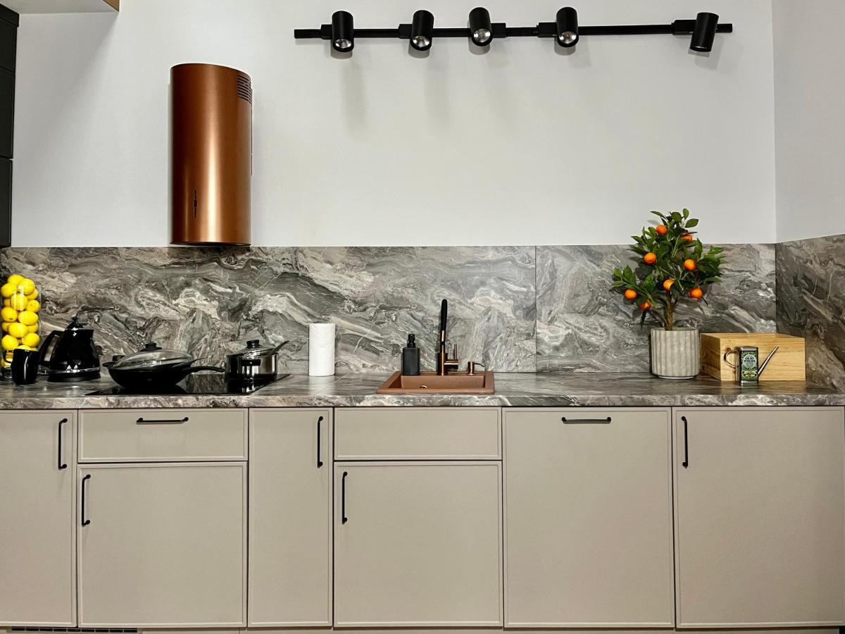 Apartamenty Maxa Czornyja 옐레니아구라 외부 사진