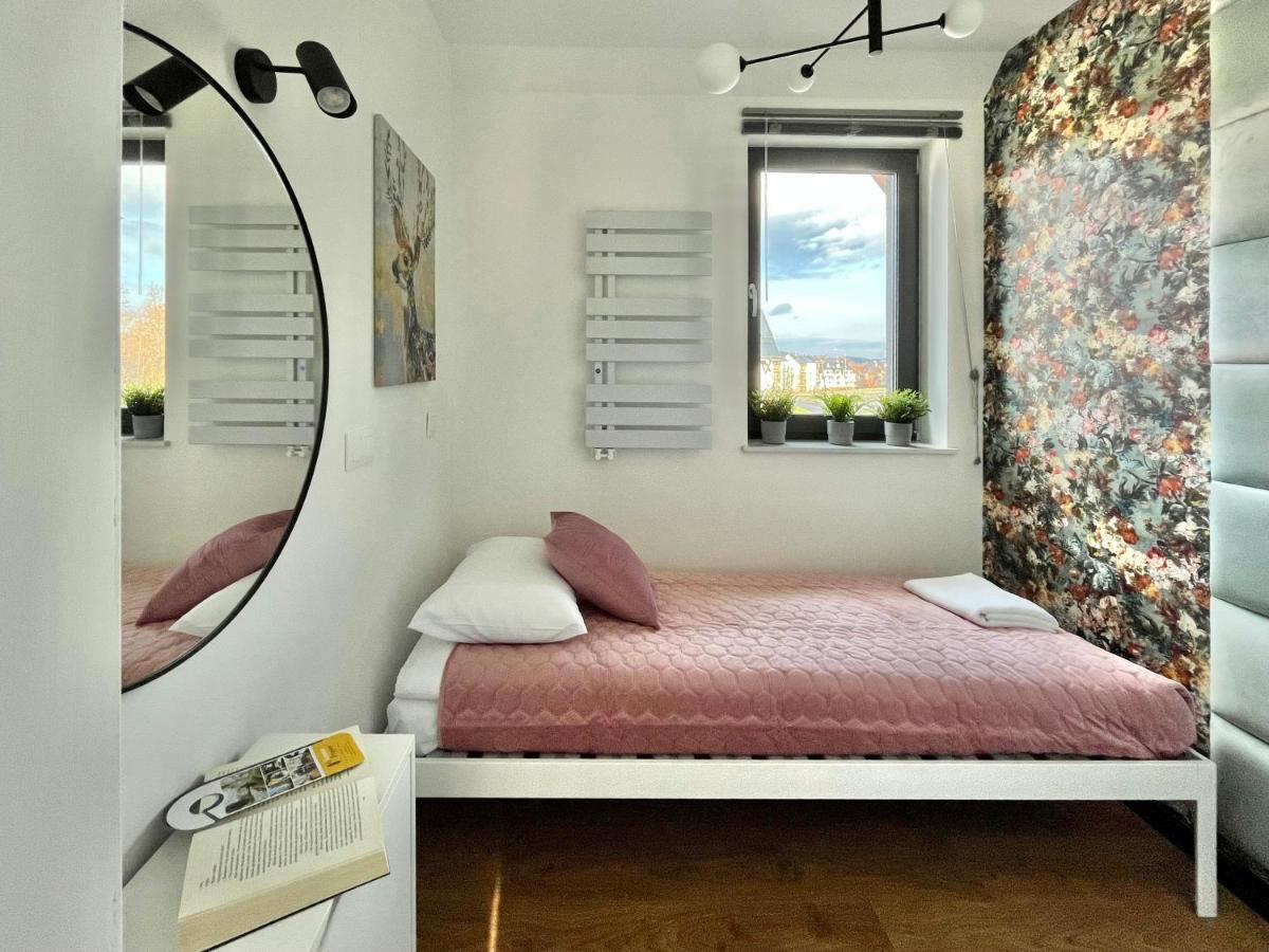 Apartamenty Maxa Czornyja 옐레니아구라 외부 사진