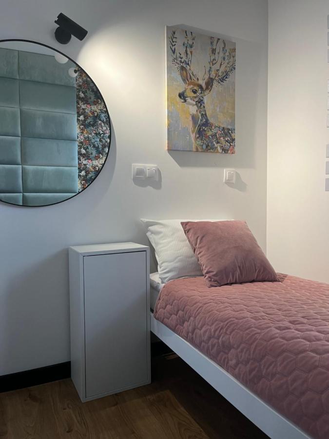 Apartamenty Maxa Czornyja 옐레니아구라 외부 사진